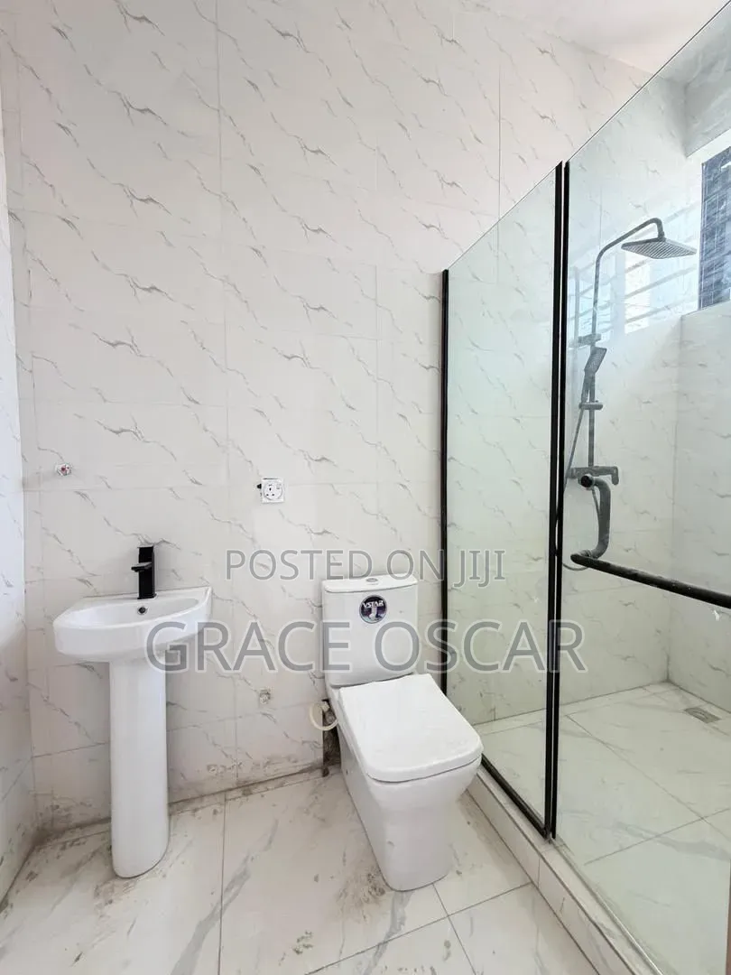 3bdrm Duplex in Abraham Adesanya Estate for sale in Abraham Adesanya Estate