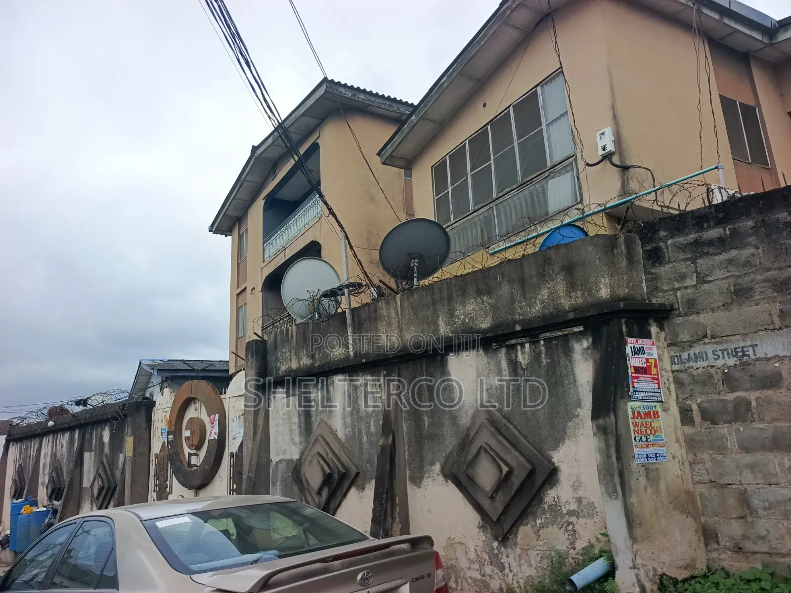 3bdrm Block of Flats in Street, Omole Phase 1 for sale in Omole Phase 1