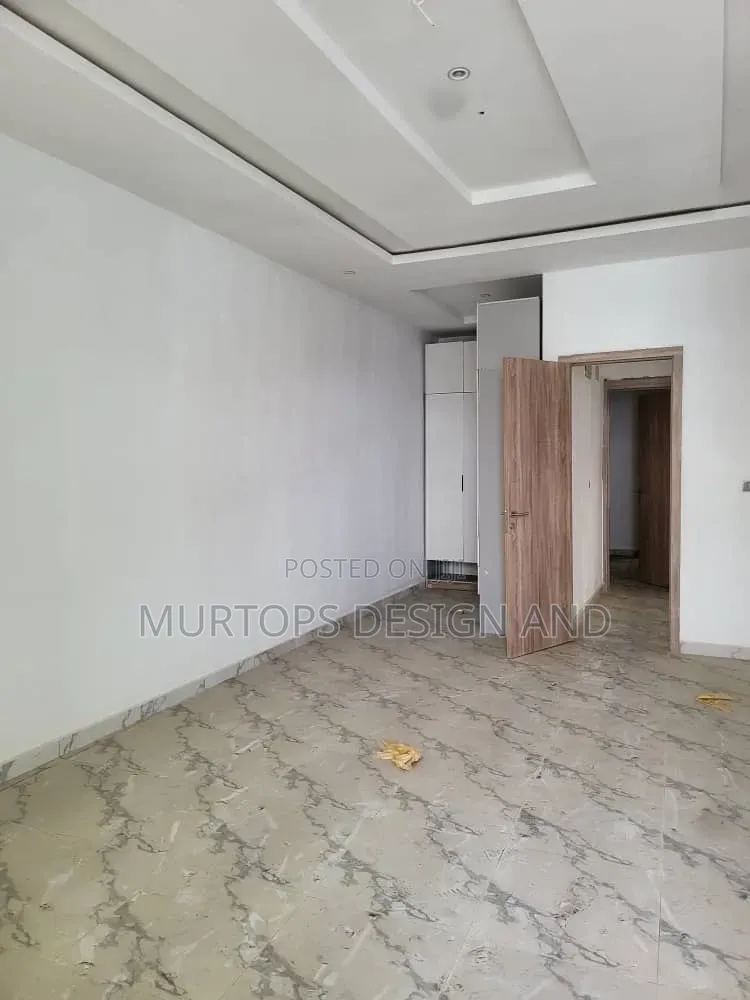 3bdrm Duplex in Lekki Phase 2 for sale in Lekki Phase 2