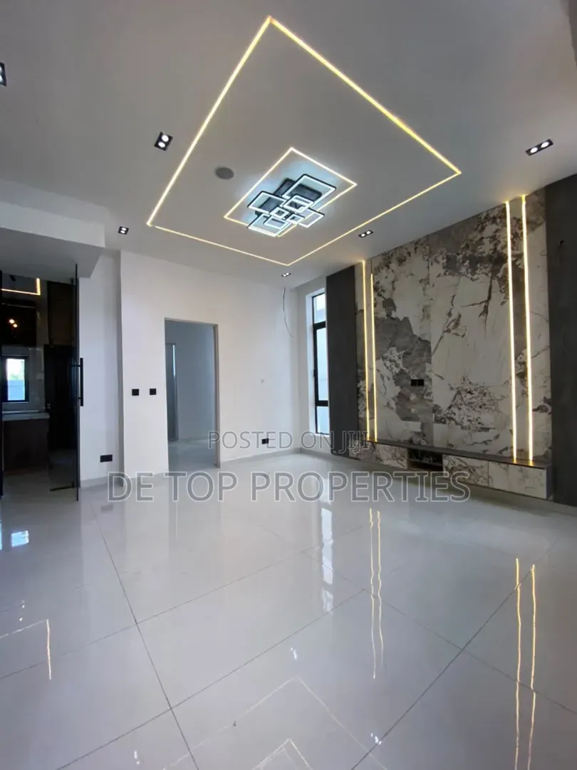 4bdrm Duplex in Lekki Ikota for rent in Ikota