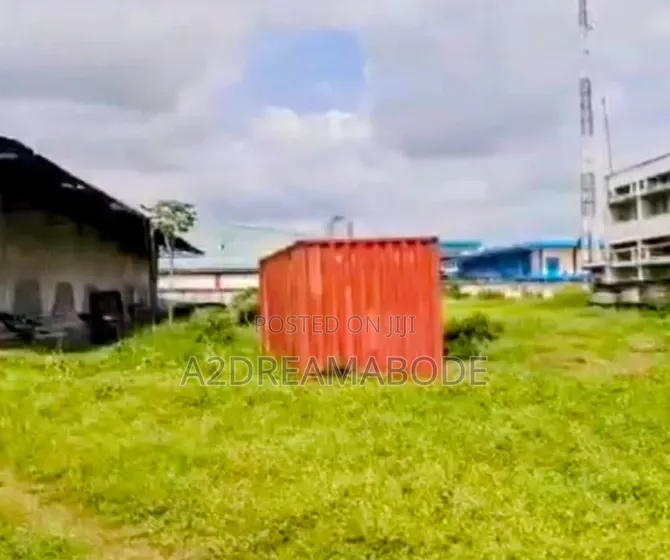 A Large Bay Warehouse in Ogba Industrial Estate