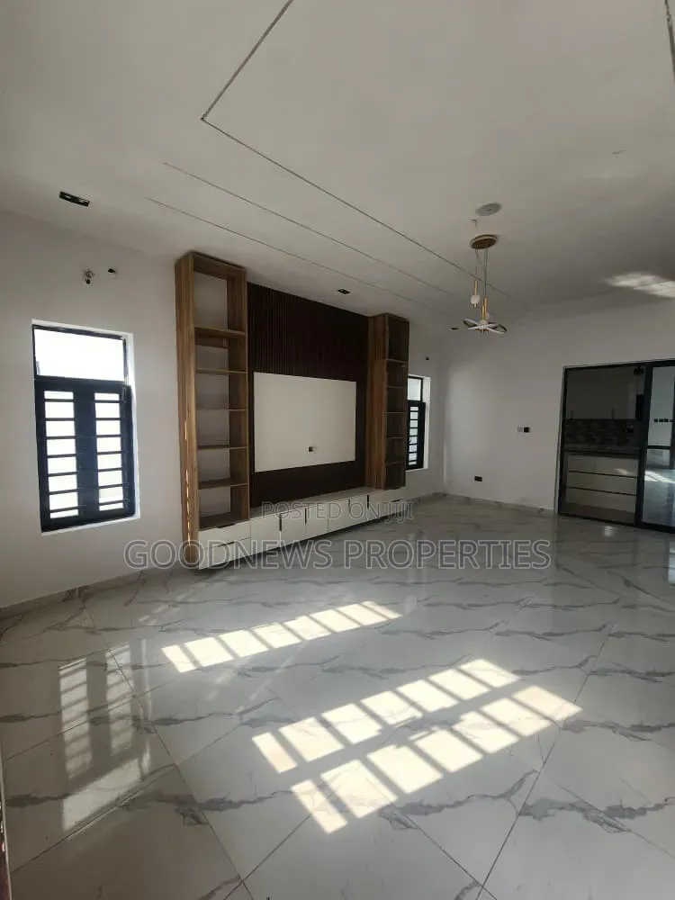 4bdrm Duplex in Ajah for sale in Ado / Ajah