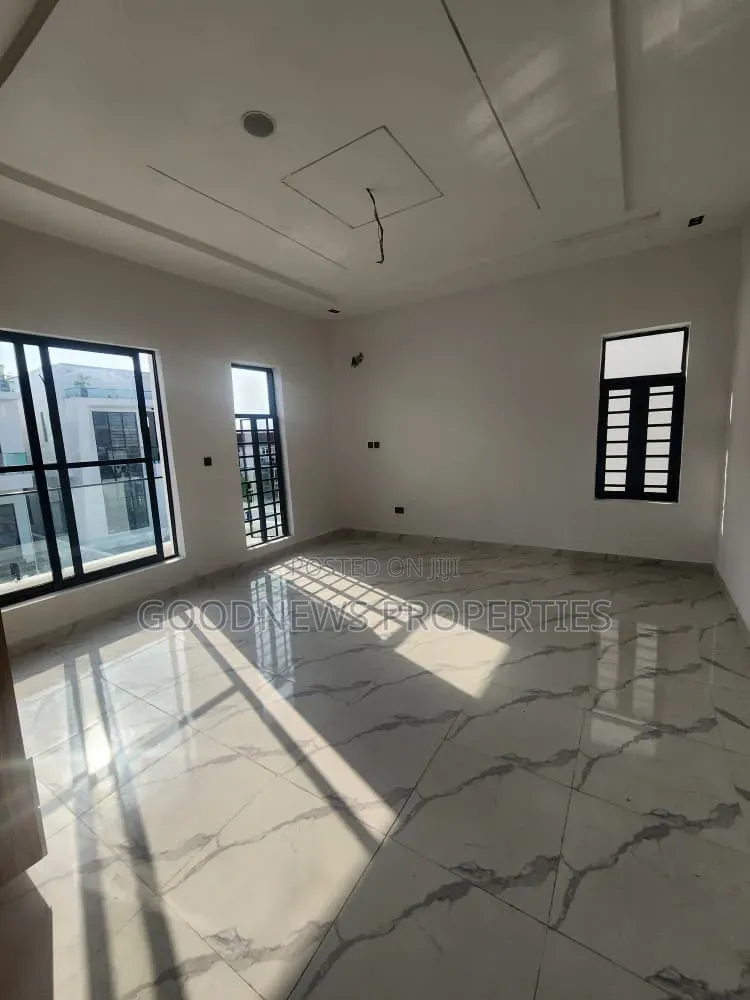 4bdrm Duplex in Ajah for sale in Ado / Ajah