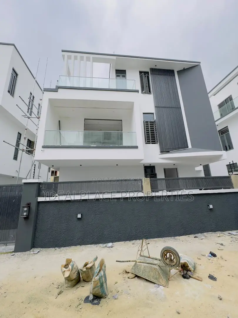 5bdrm Duplex in Omole Phase 2 for sale in Omole Phase 2