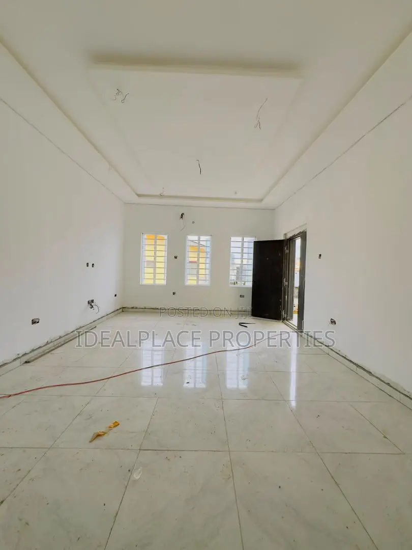 3bdrm Apartment in Opebi for sale in Opebi
