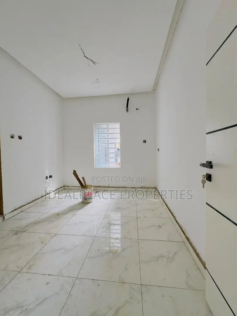 3bdrm Apartment in Opebi for sale in Opebi