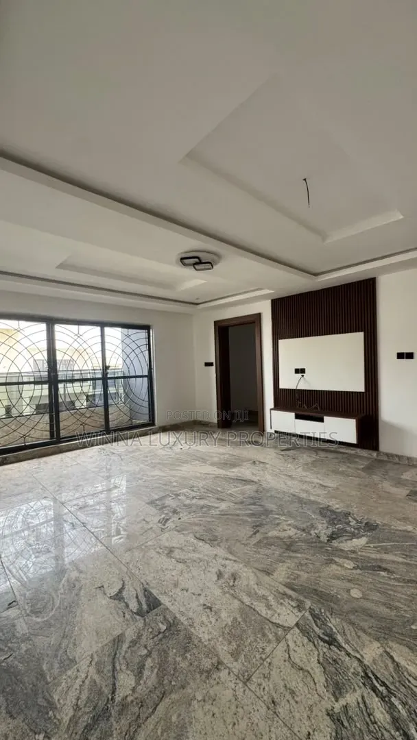 5bdrm Townhouse/Terrace in Opposite Game, Kaura for sale in Kaura