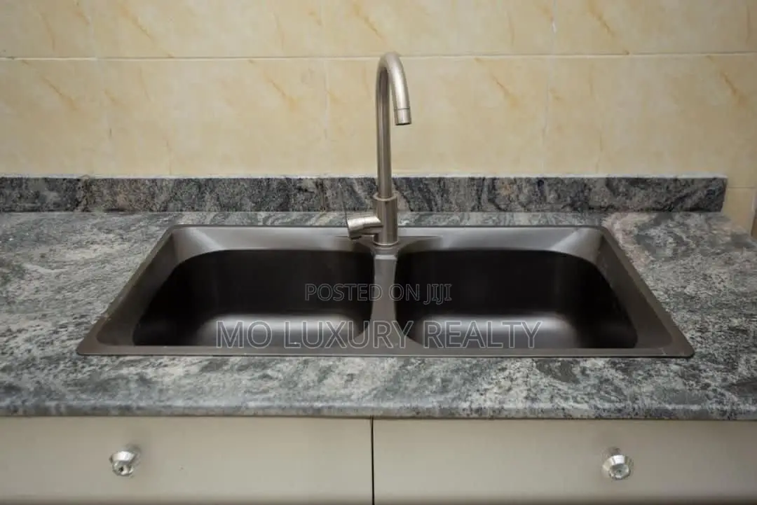 2bdrm Apartment in Osapa london for rent in Osapa london