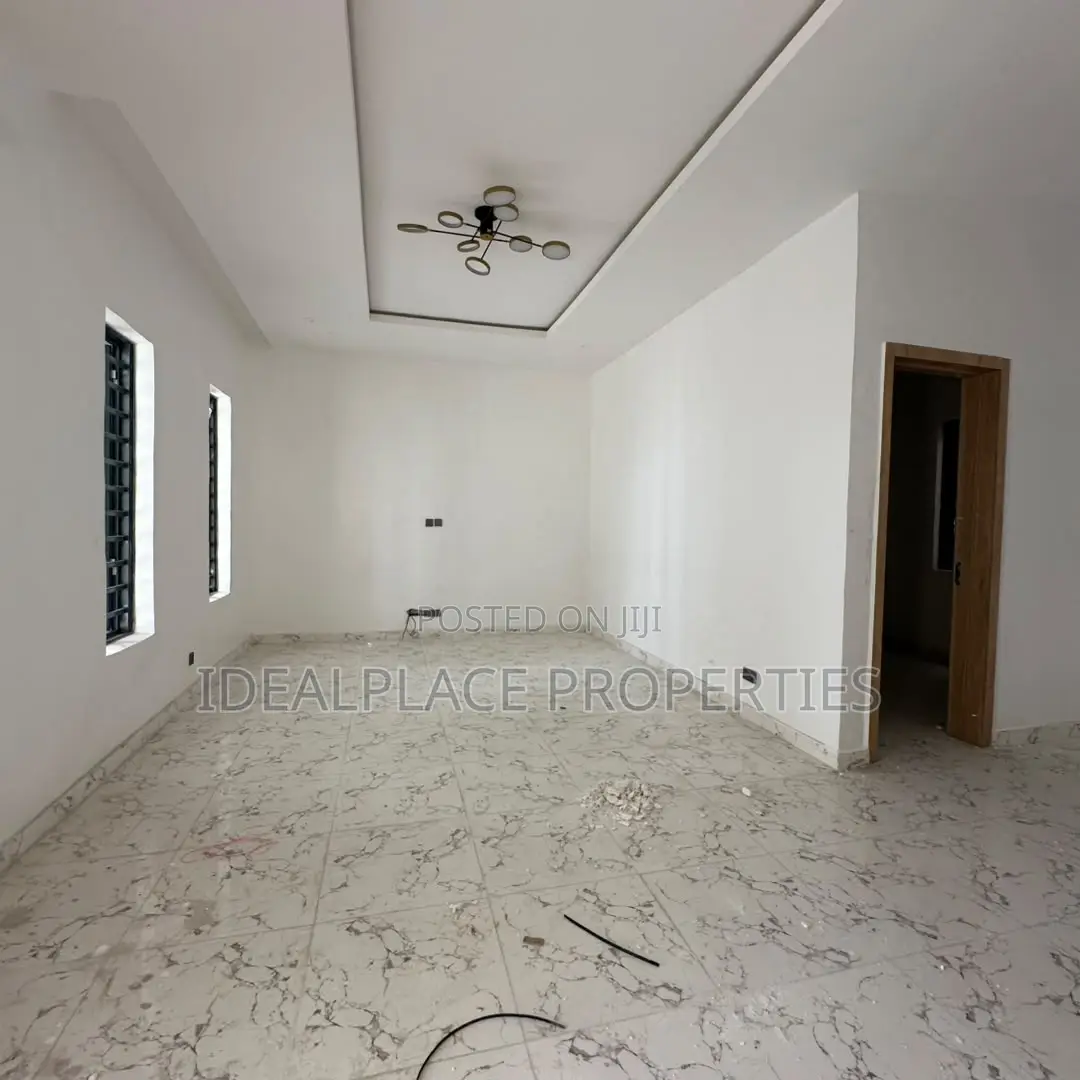 4bdrm Duplex in VGC / Ajah for sale in VGC / Ajah