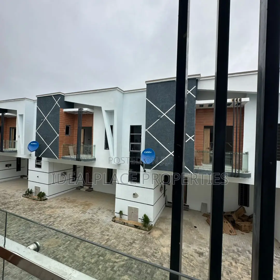 4bdrm Duplex in VGC / Ajah for sale in VGC / Ajah