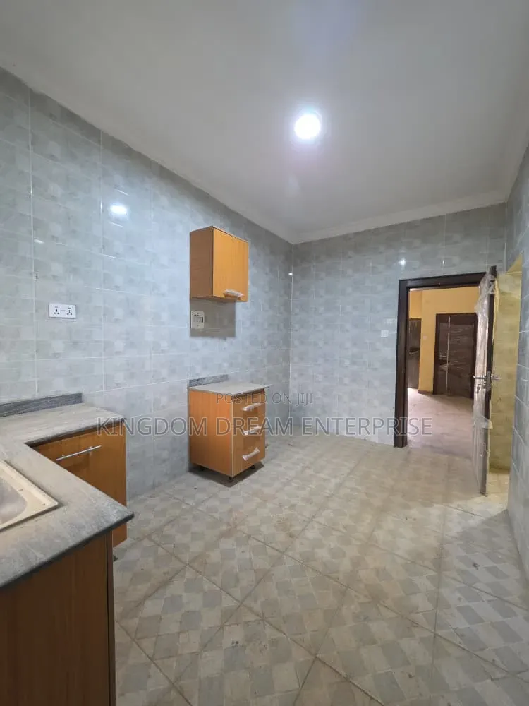 3bdrm Block of Flats in Command Ipaja Lagos for sale in Ipaja / Ipaja