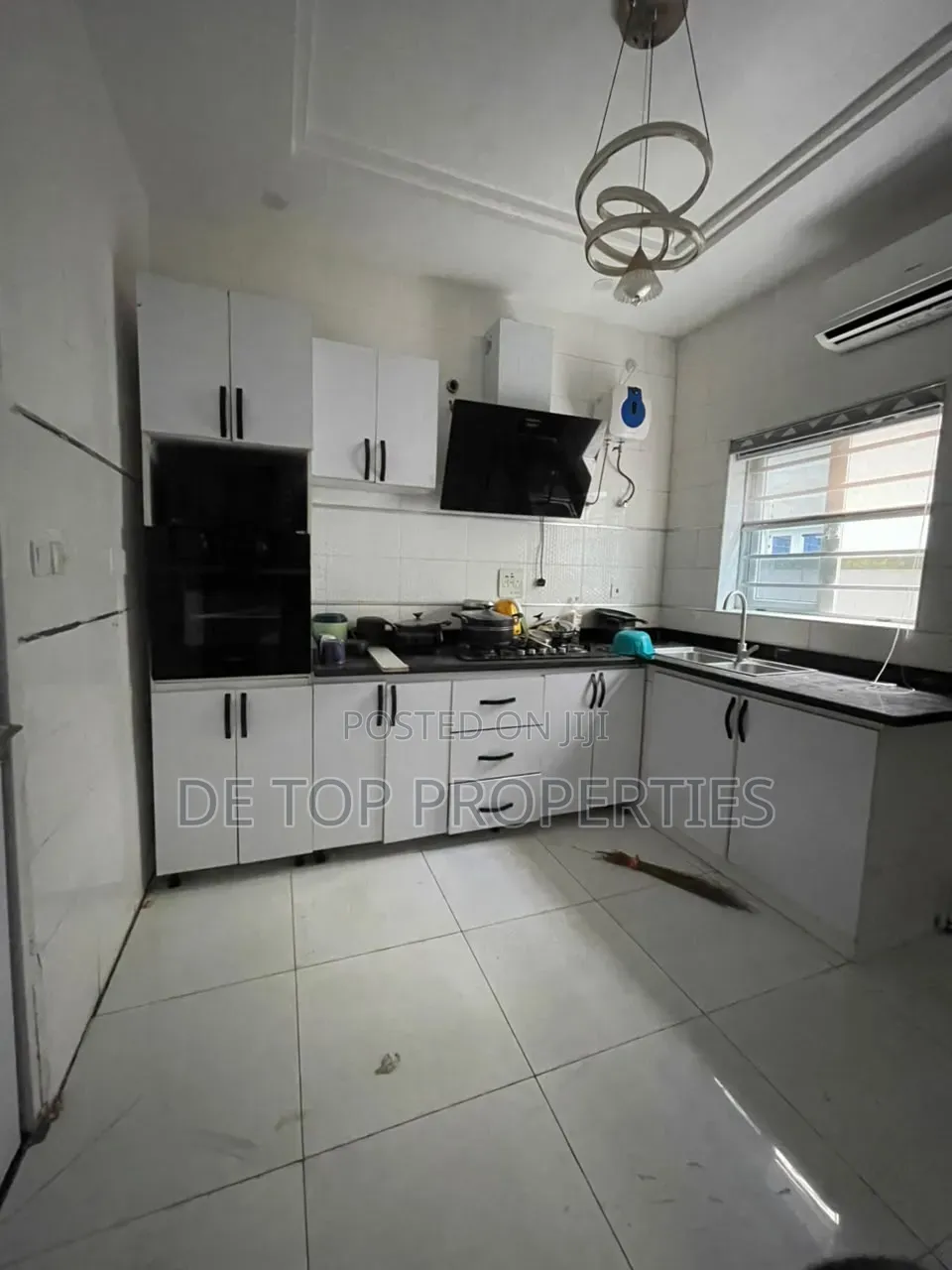 4bdrm Duplex in Lekki County for rent in Lekki Phase 1