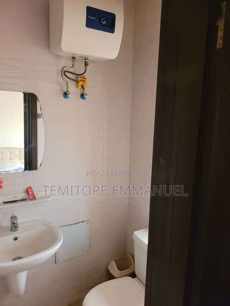 Furnished 3bdrm Apartment in Adeniyi Jones for rent in Adeniyi Jones