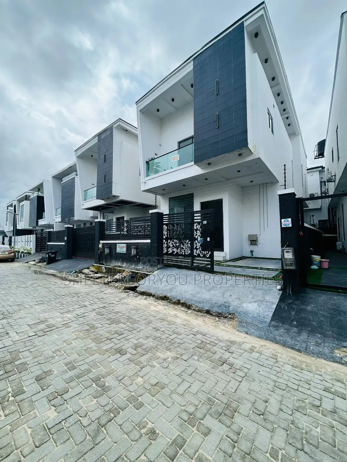 4bdrm Duplex in Off Lekki-Epe Expressway for rent in Off Lekki-Epe Expressway