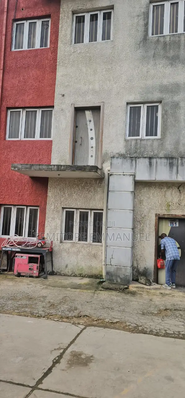 Furnished 4bdrm Duplex in Yaba for sale in Yaba