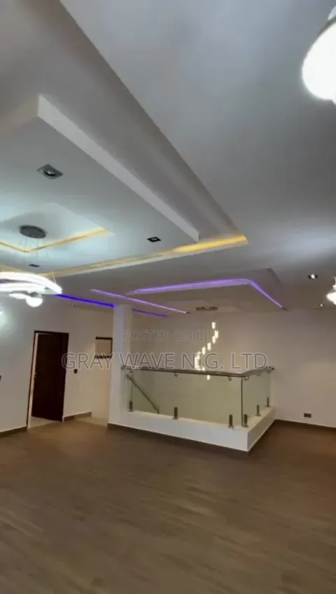 5bdrm Duplex in Life Camp for sale in Life Camp