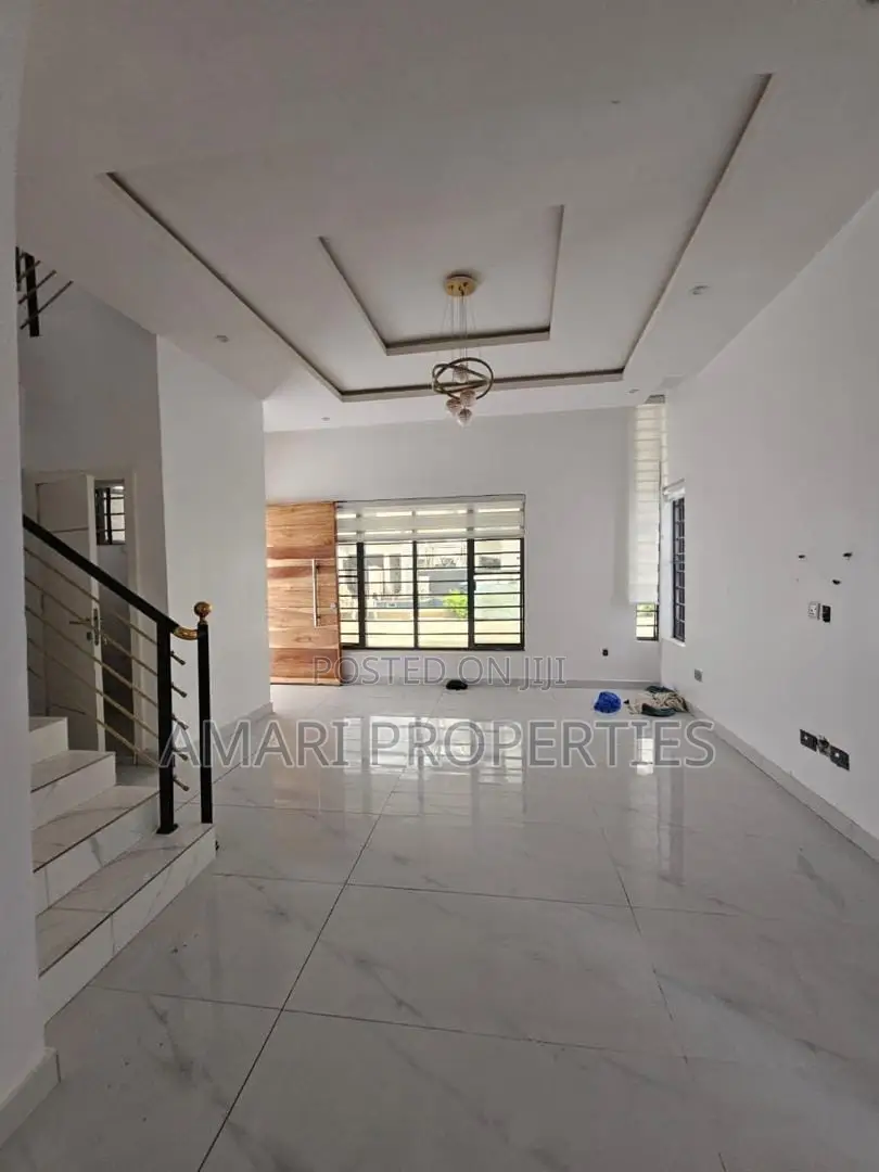 3bdrm Duplex in Sangotedo, Off Lekki-Epe Expressway for rent in Off Lekki-Epe Expressway