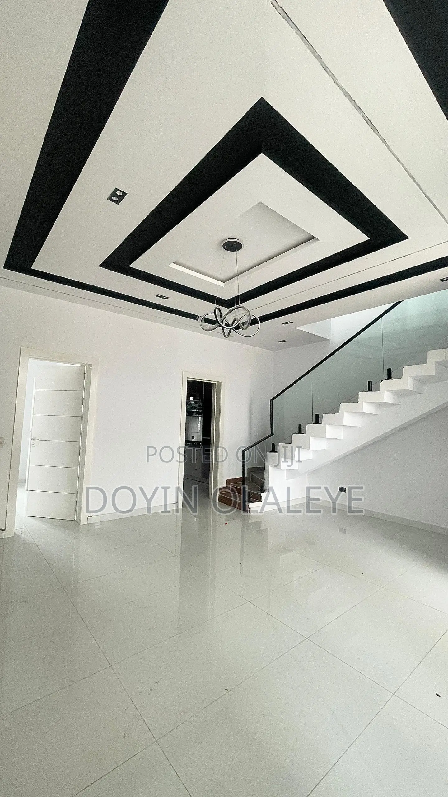 3bdrm Duplex in Ikota for sale in Ikota