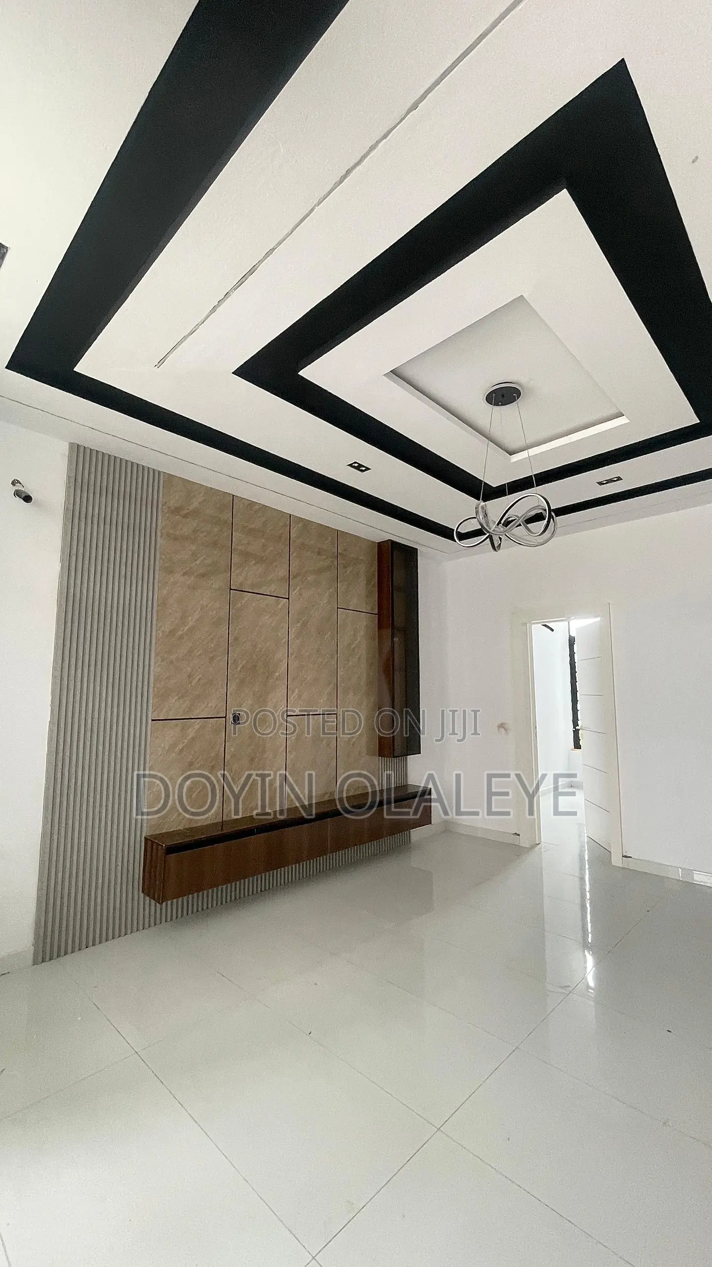 3bdrm Duplex in Ikota for sale in Ikota