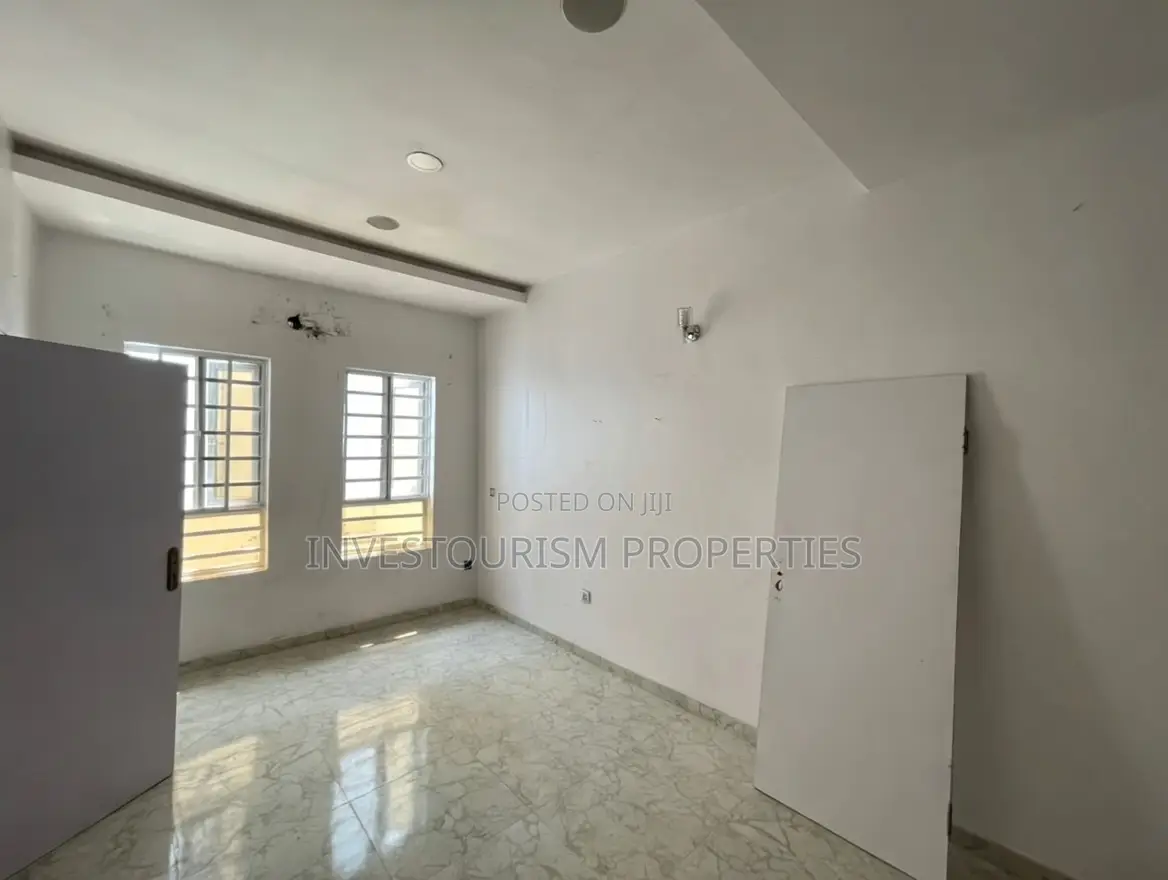4bdrm Duplex in Osapa london for sale in Osapa london