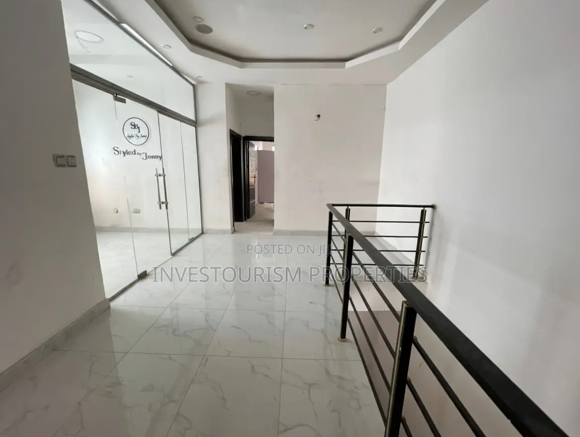 4bdrm Duplex in Osapa london for sale in Osapa london