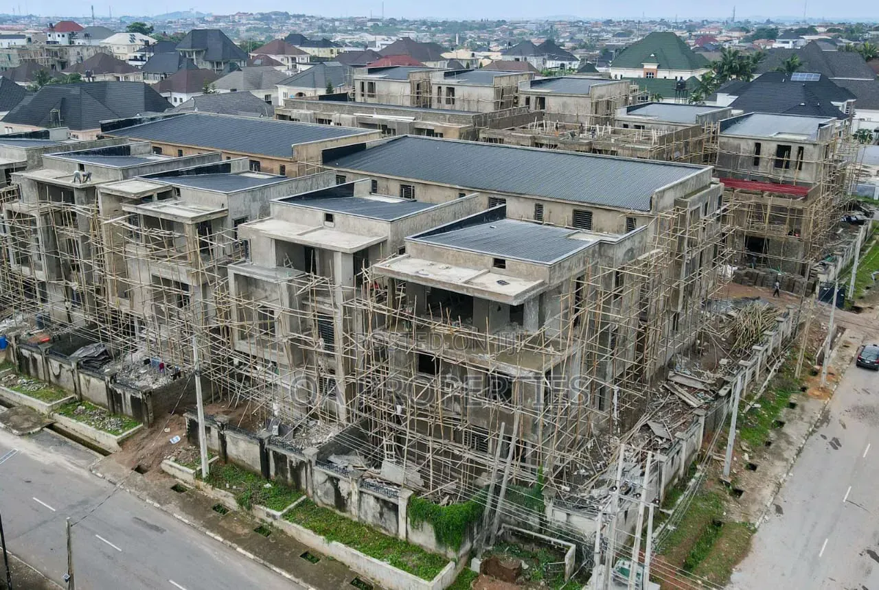 Furnished 4bdrm Townhouse/Terrace in Kolapo Ishola Gra for sale in Ibadan