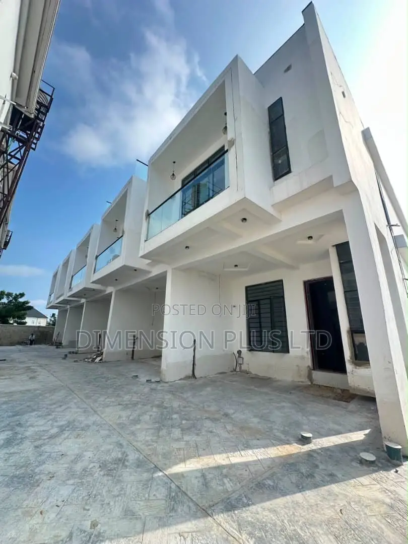 3bdrm Townhouse/Terrace in Chevron for sale in Chevron