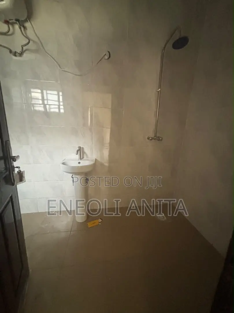 3bdrm Block of Flats in Idu for rent in Idu