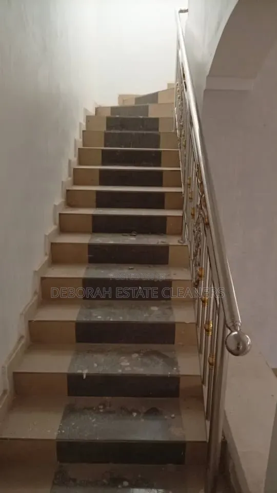 4bdrm Duplex in Basic Estate for rent in Lokogoma
