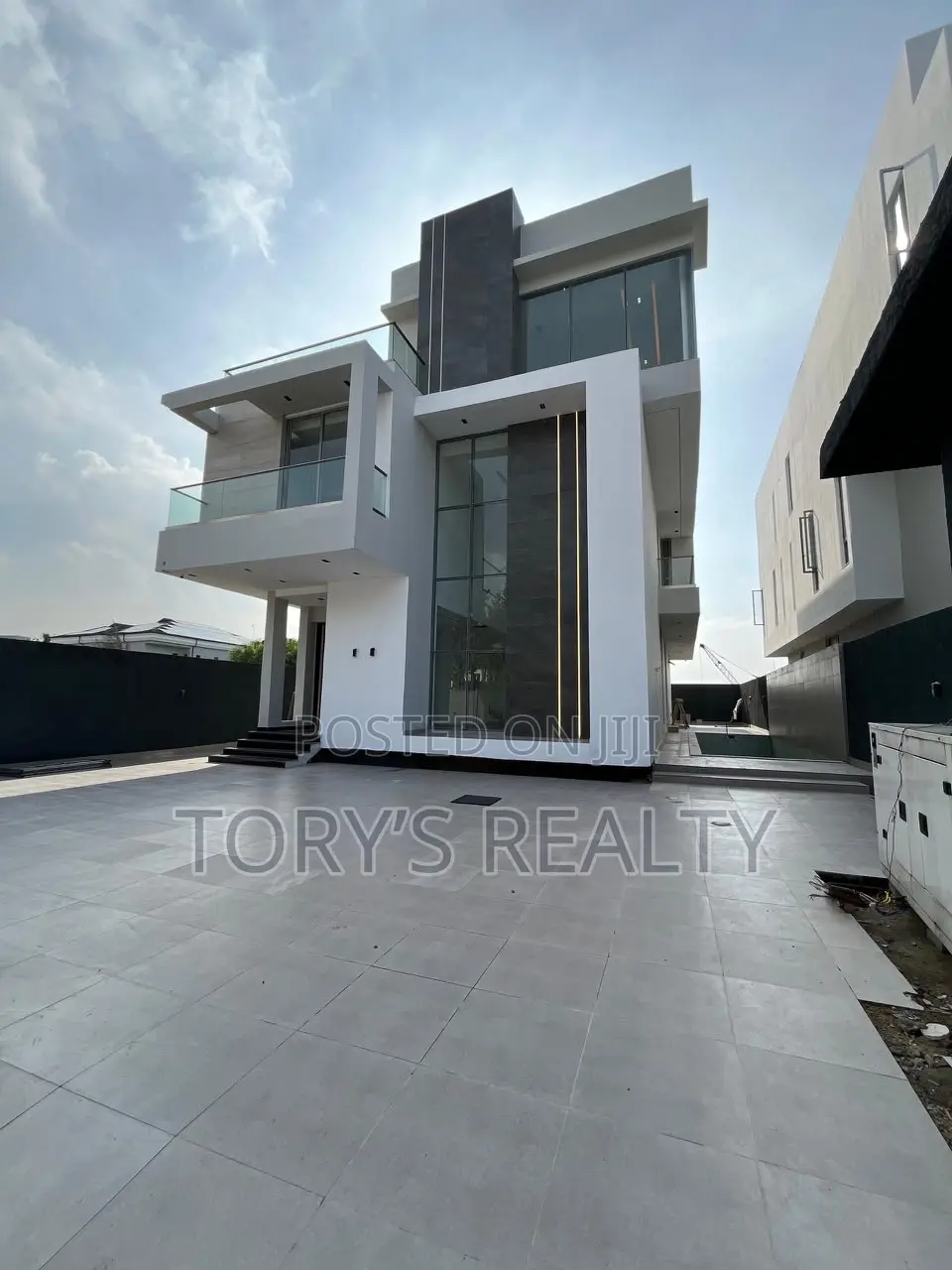 5bdrm Duplex in Ikoyi S.W for sale in Ikoyi S.W