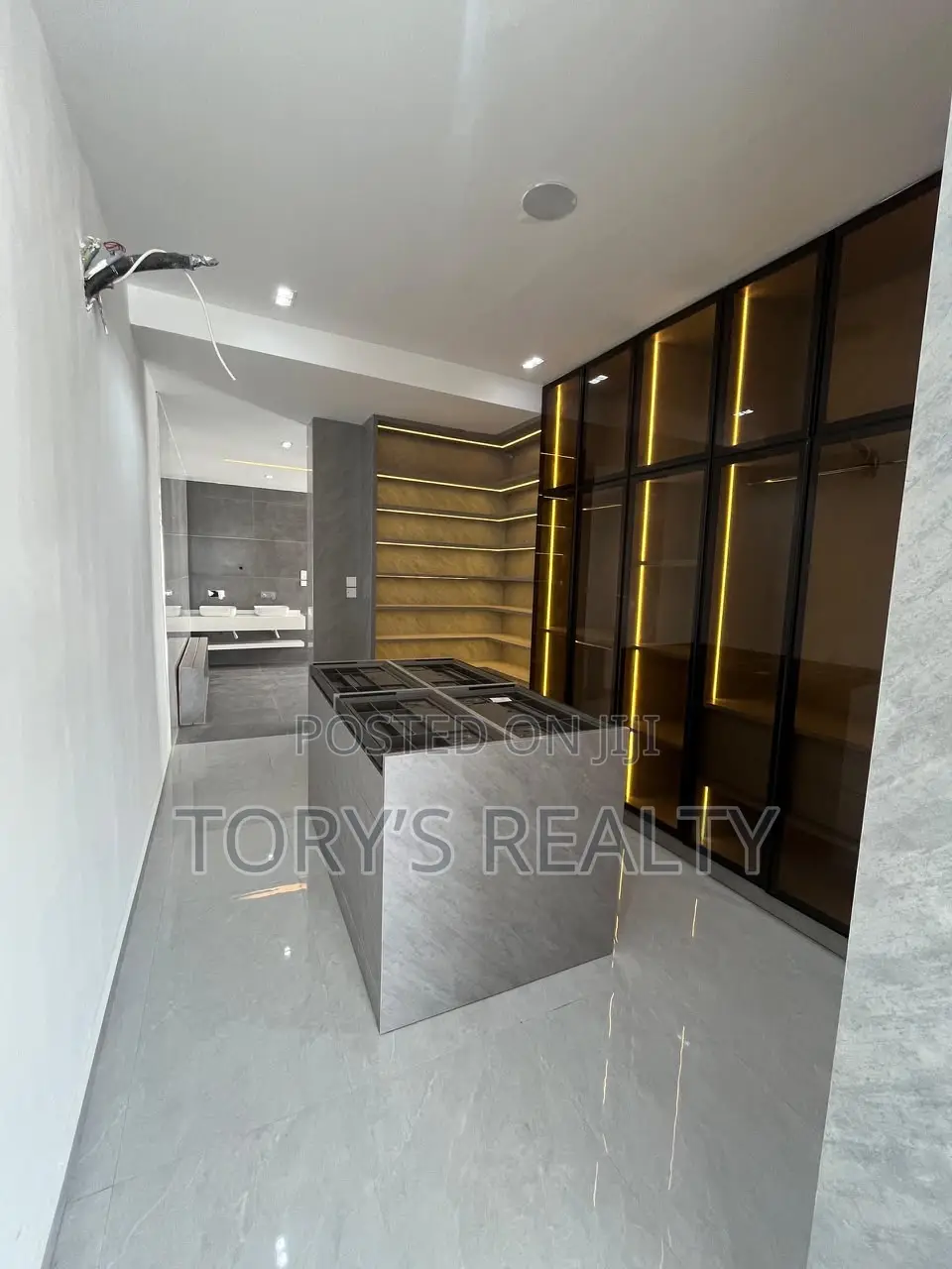 5bdrm Duplex in Ikoyi S.W for sale in Ikoyi S.W