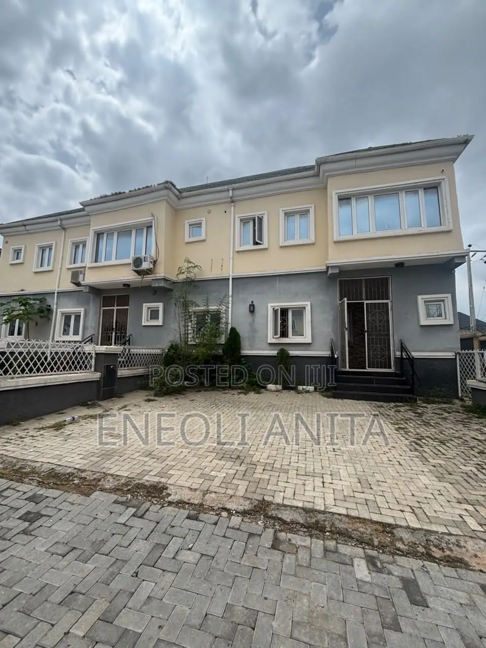 4bdrm Duplex in Idu for sale in Idu