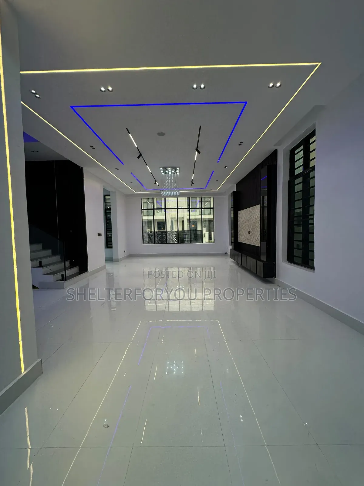 5bdrm Duplex in Off Lekki-Epe Expressway for sale in Off Lekki-Epe Expressway