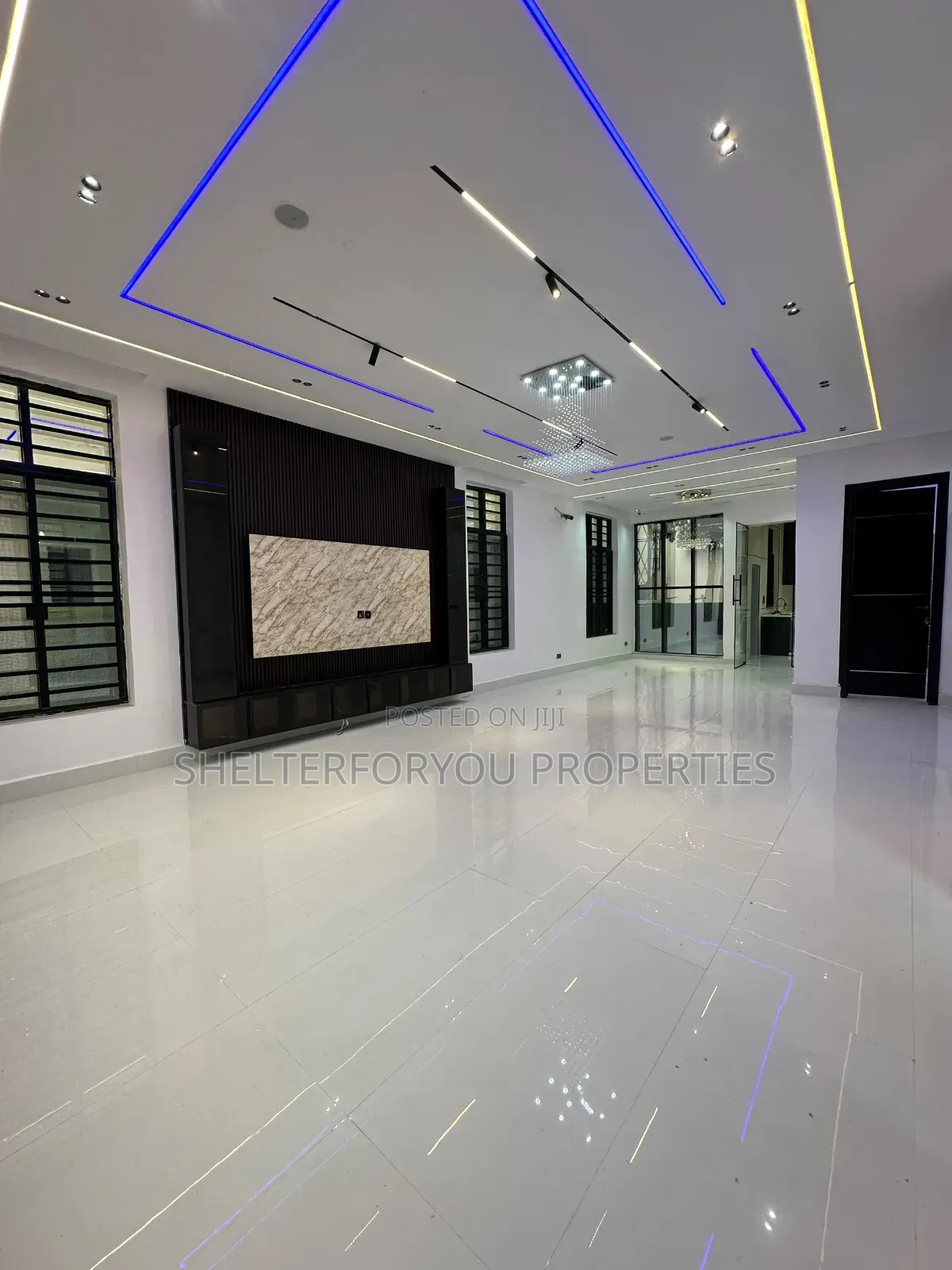 5bdrm Duplex in Off Lekki-Epe Expressway for sale in Off Lekki-Epe Expressway