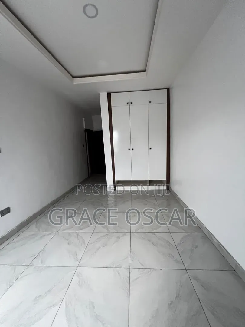 4bdrm Duplex in Ikate for sale in Ikate