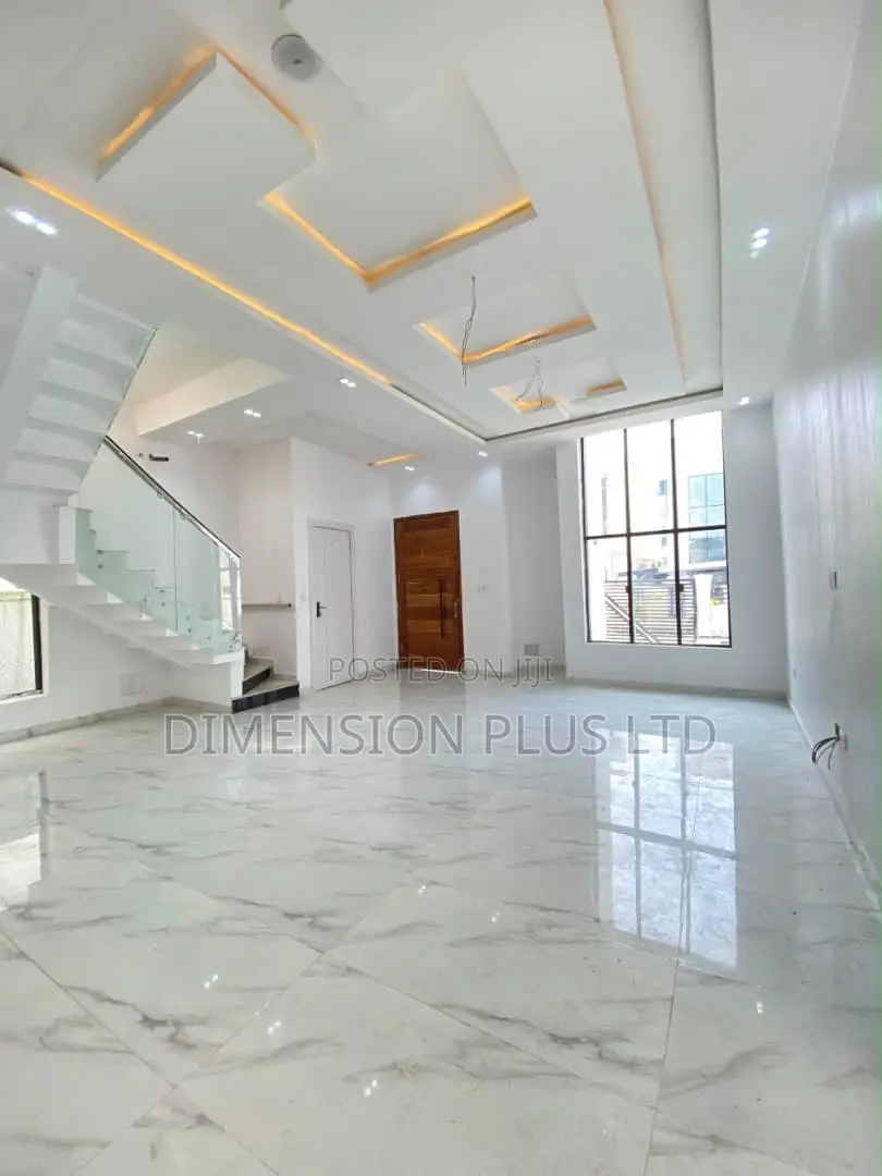 4bdrm Duplex in Chevron for sale in Chevron