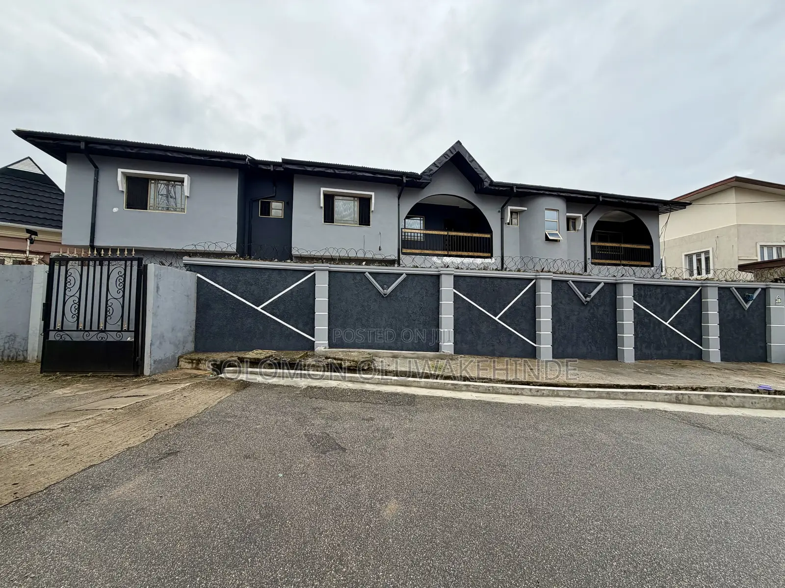 3bdrm Block of Flats in Gemade Estate, Alimosho for rent in Alimosho