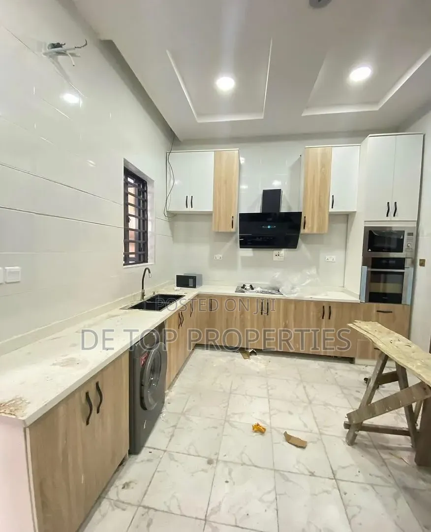 4bdrm Duplex in Ikota Gra Lekki for rent in Lekki Phase 1