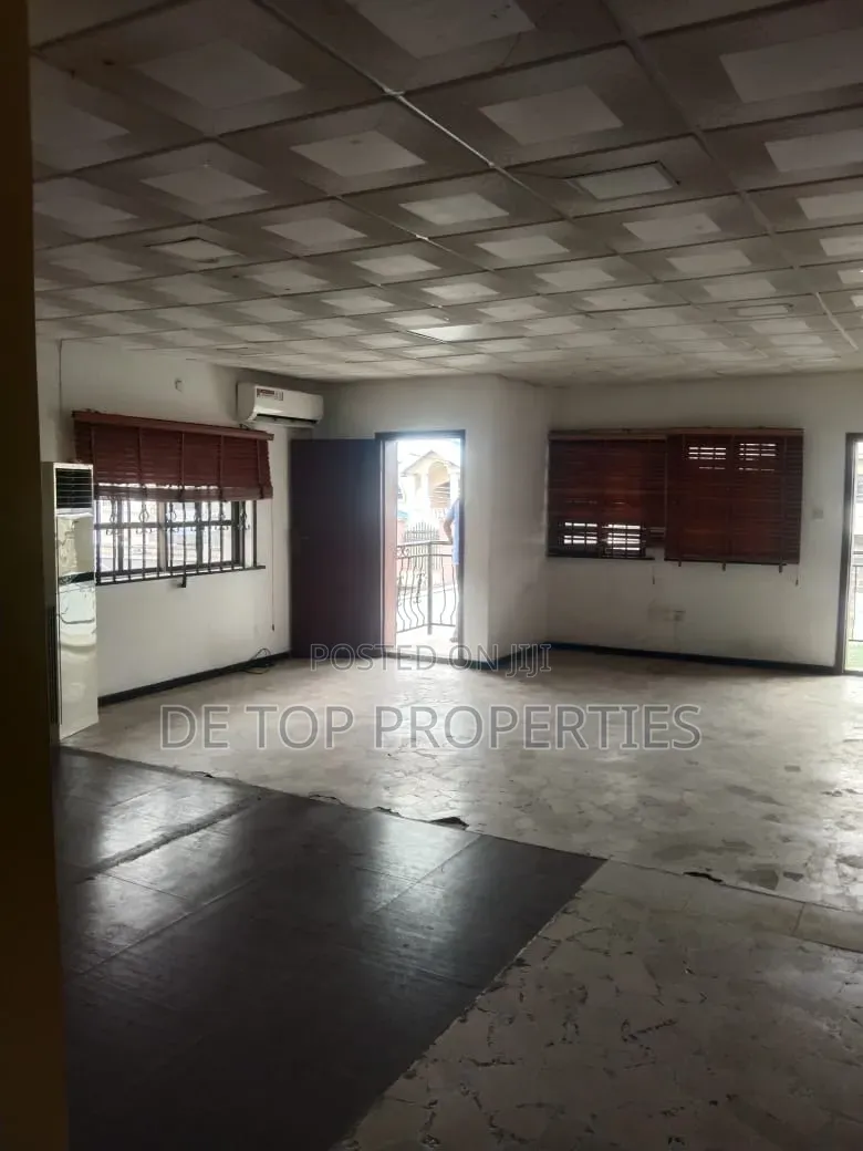 7 Bedroom Semi Detached Duplex for Rent in Lekki Phase 1