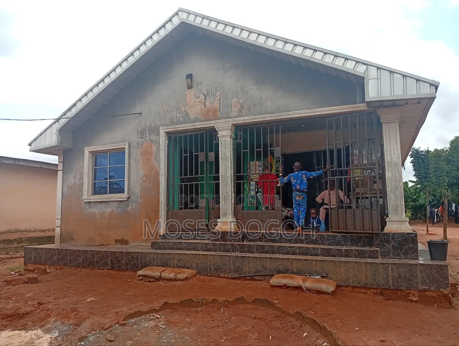 Furnished 11bdrm House in Benin City for sale in Benin City
