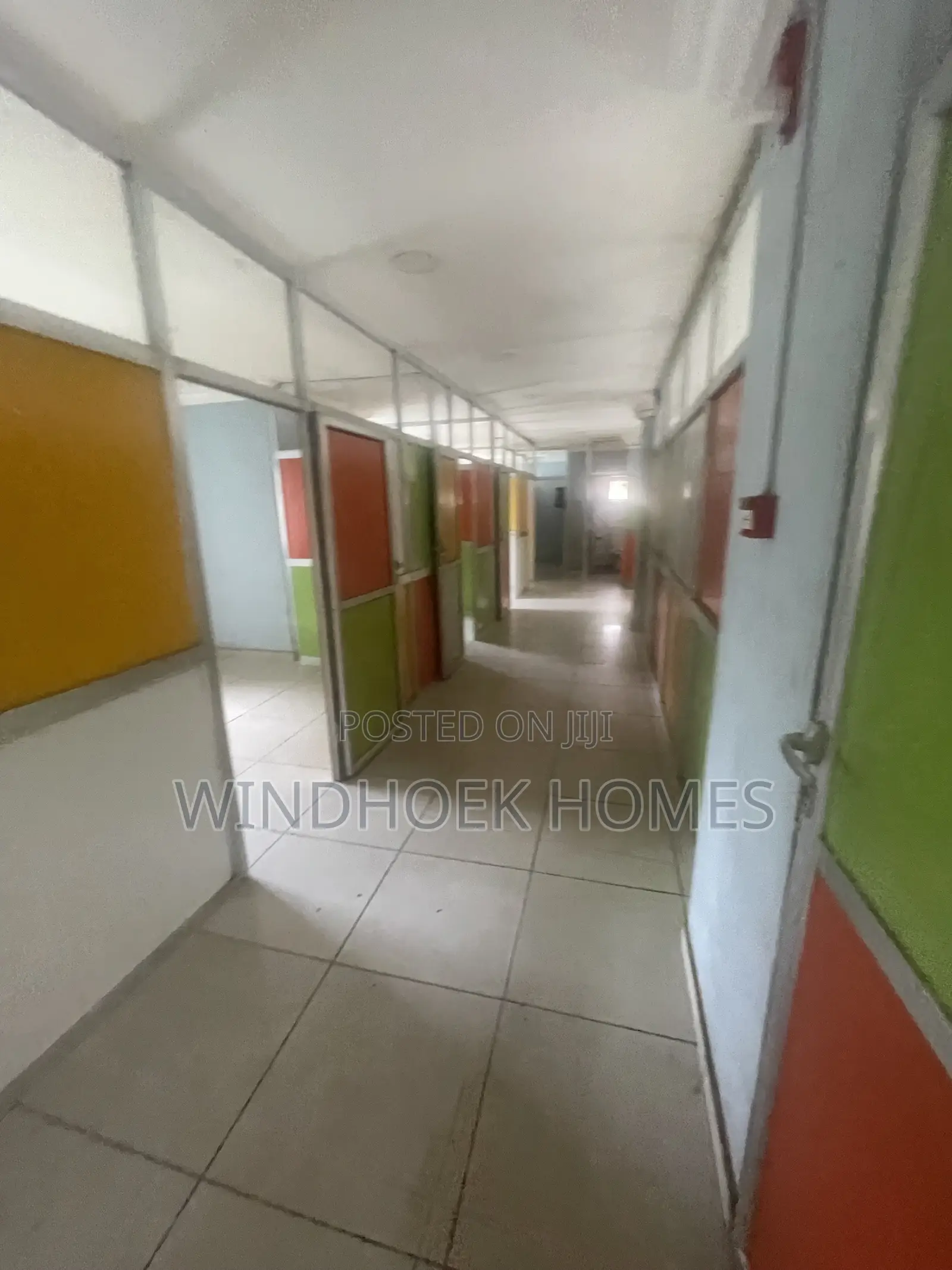 155sqms Office Space on the 2nd Floor in a Well Maintained Complex in Wuse 2