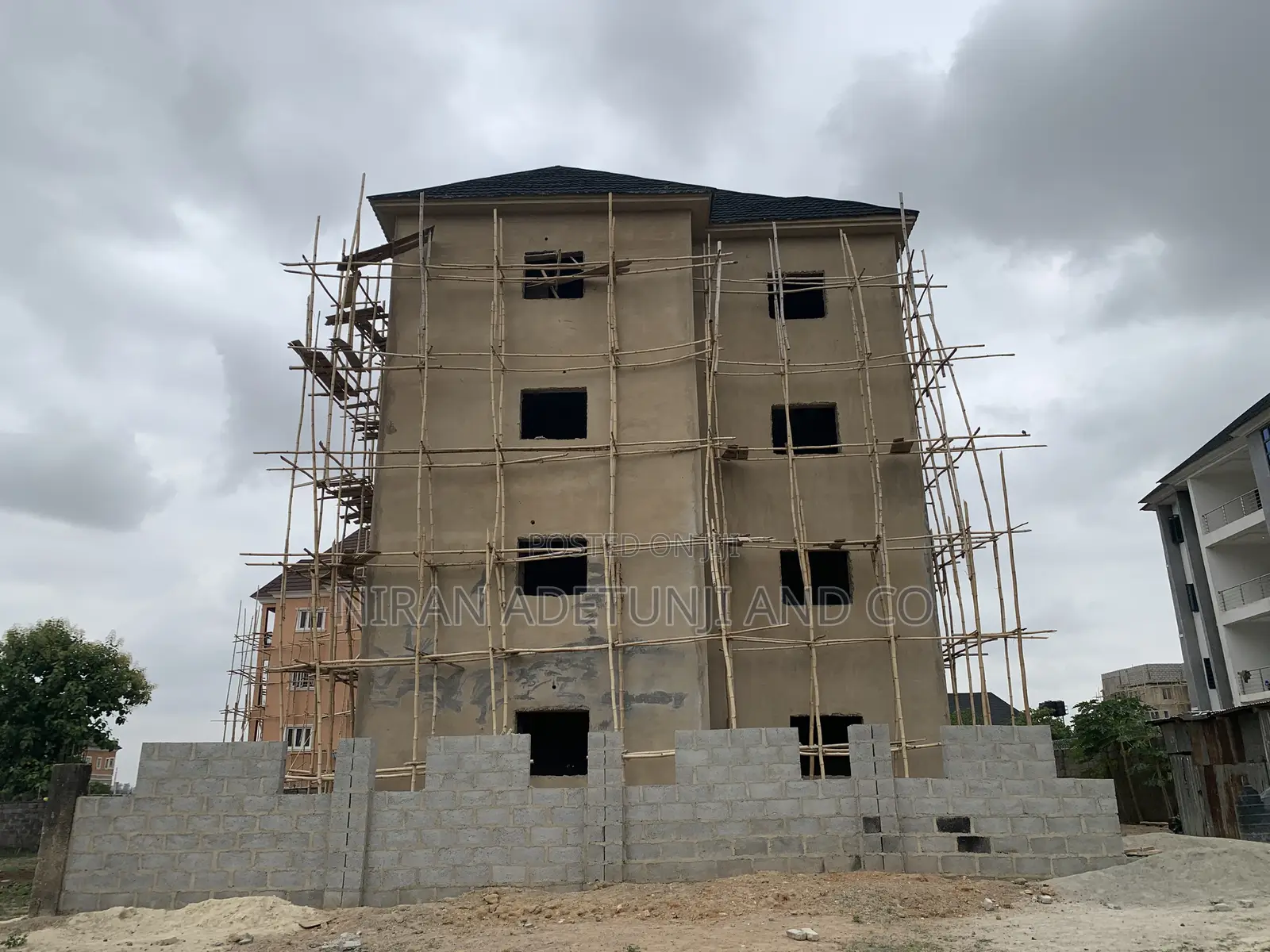 Furnished 3bdrm Block of Flats in The Kings Colonnade, Life Camp in Life Camp