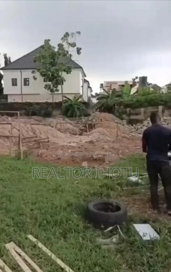 1000sqm, Residential, FCDA R of O and Tarred Road in Apo Resettlement