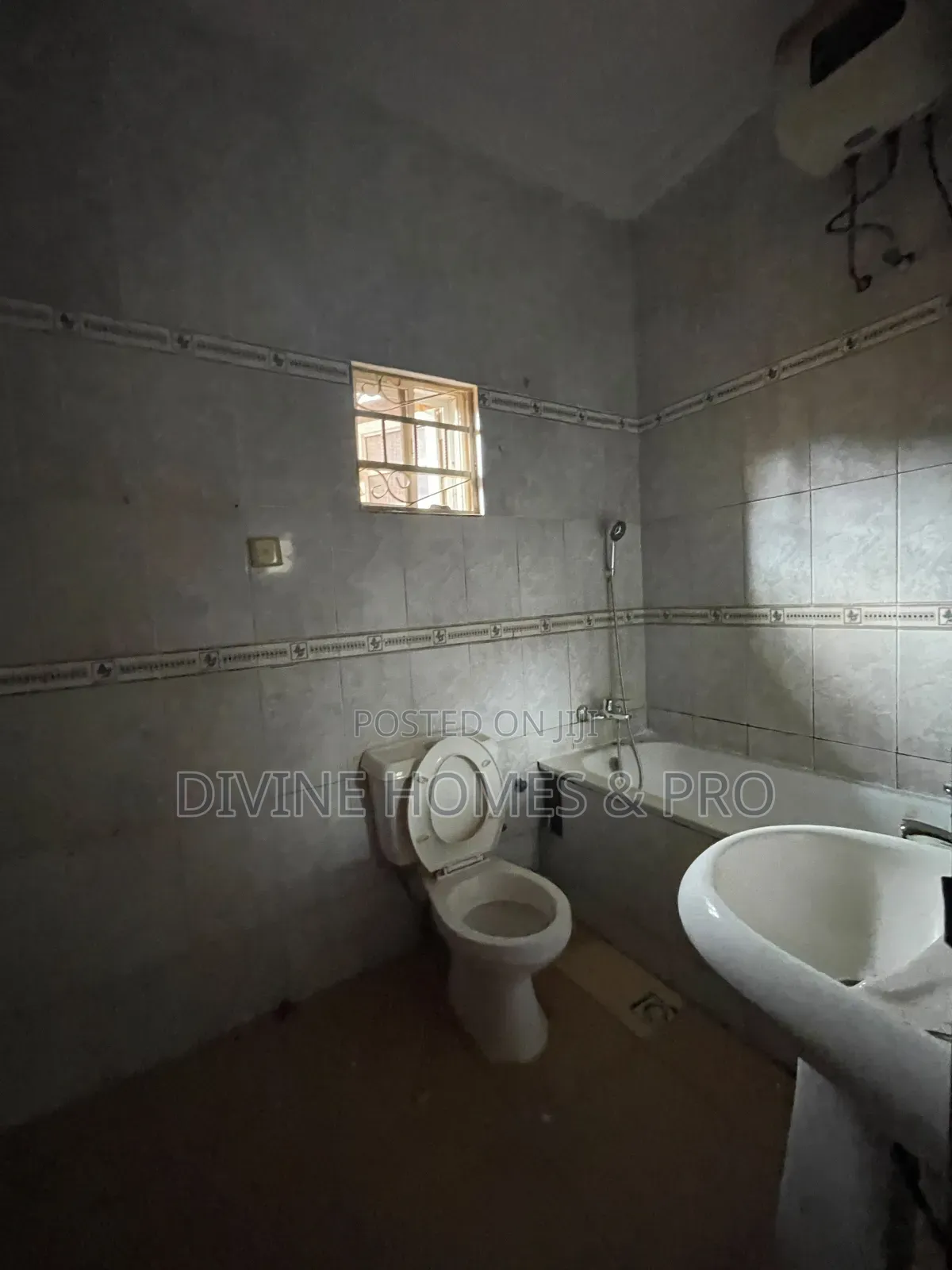 2bdrm Block of Flats in ., Durumi for rent in Durumi