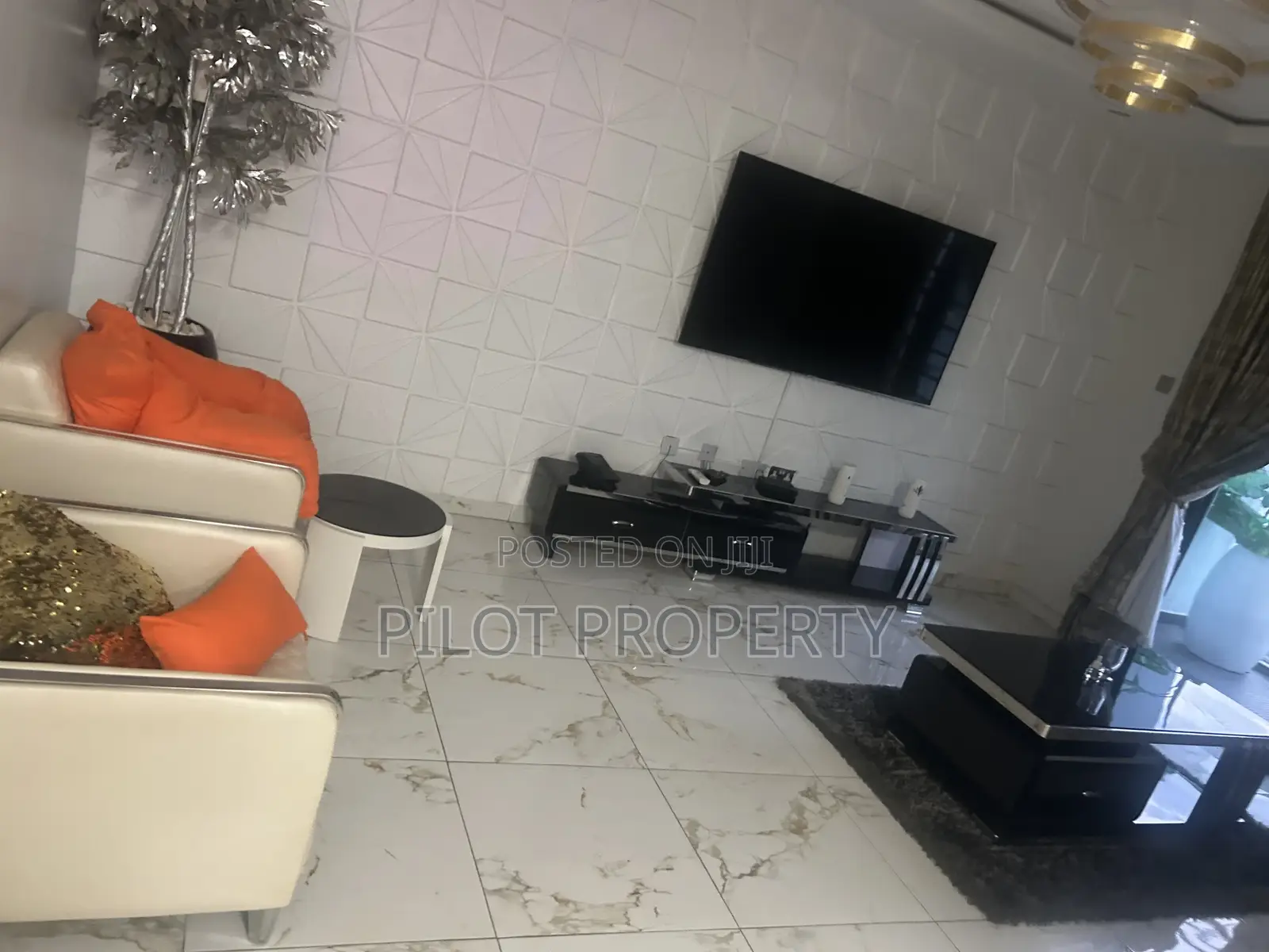 4 Bedroom in Ikeja Gra in Ikeja GRA
