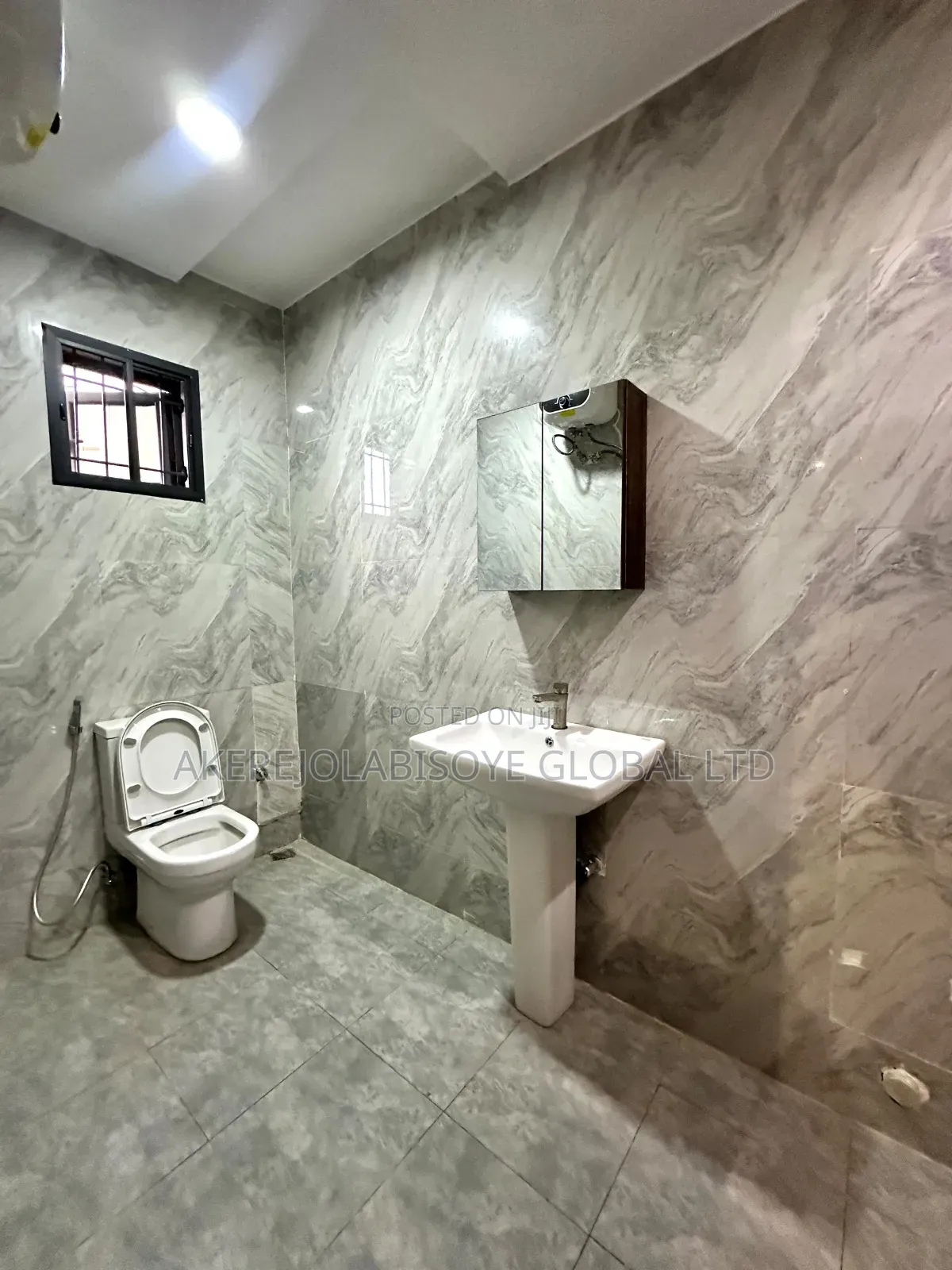 2bdrm Apartment in Gwarinpa Main, Life Camp for rent in Life Camp