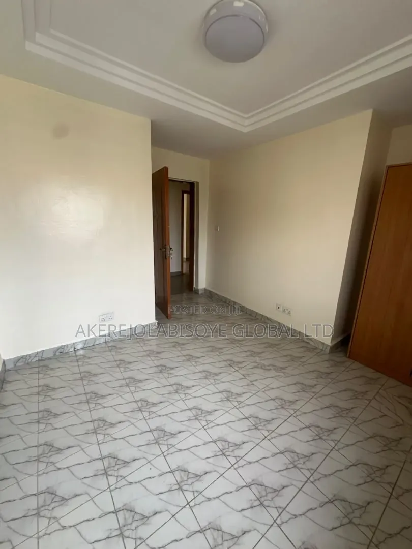 4bdrm Duplex in Lifecamp Abuja for rent in Life Camp