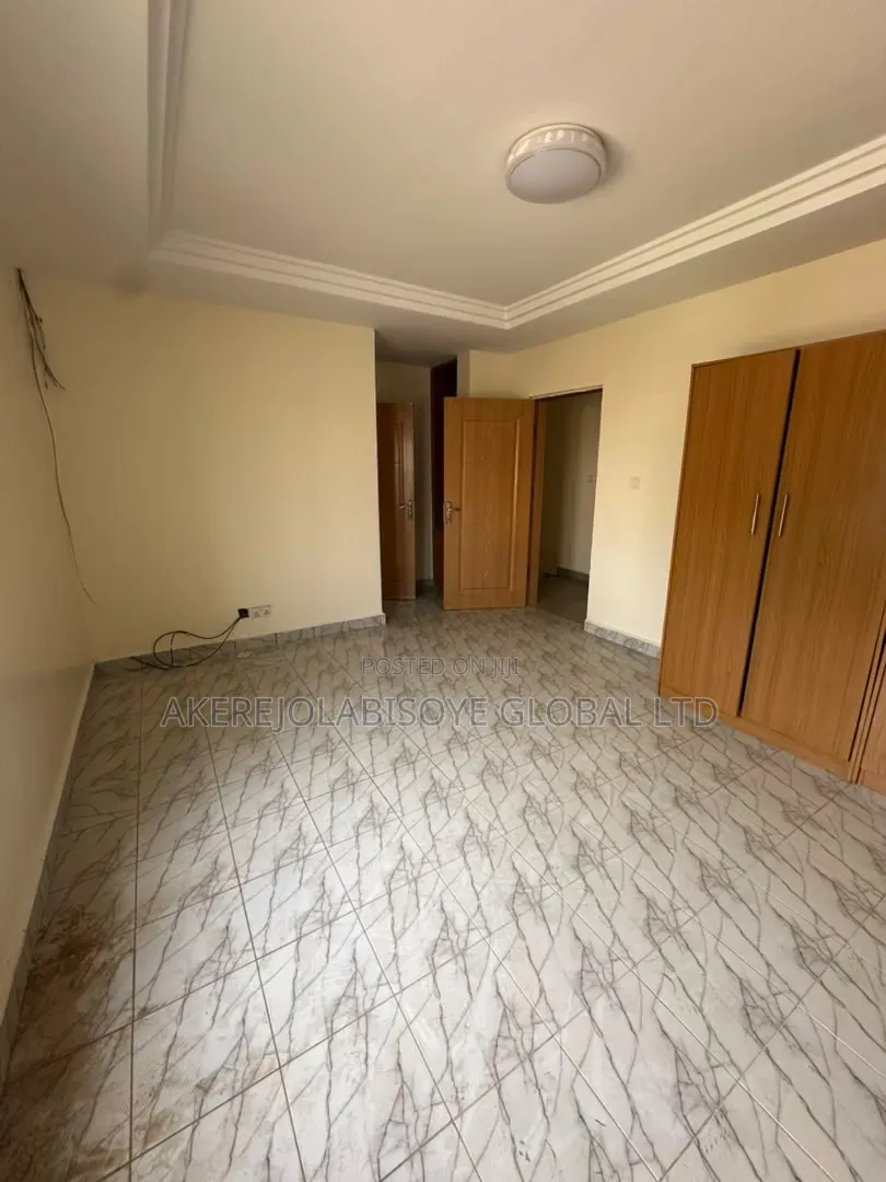4bdrm Duplex in Lifecamp Abuja for rent in Life Camp