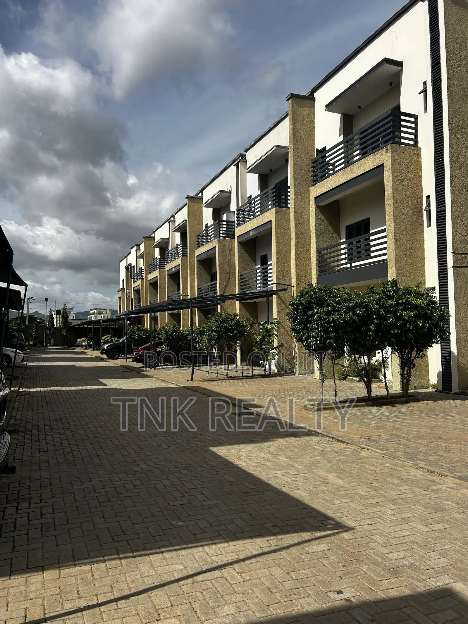 Furnished 4bdrm Duplex in Kado for rent in Kado