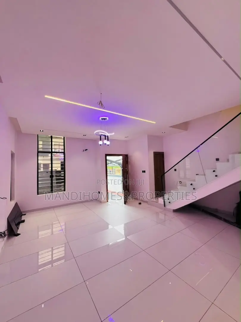 4bdrm Duplex in Ajah for sale in Ajah